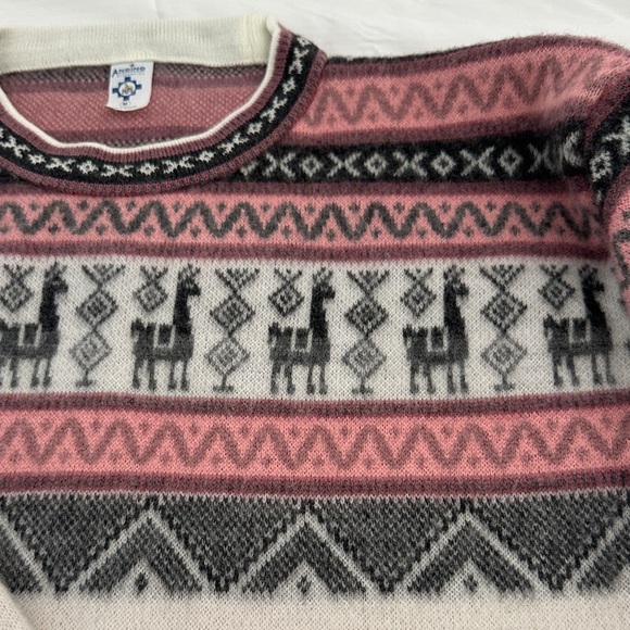 Women's Patterned Crew Neck Sweater - Picture 2 of 5